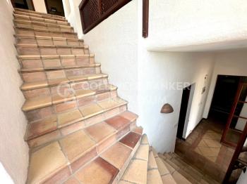 KKTC Girne Bellapais 3+1 Büyüleyici Manzaralı Kiralık Villa