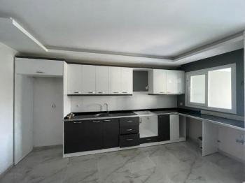 DEEP'TEN GENİŞ OTURUMLU DENİZE YÜRÜME MESAFESİNDE 3+1 DAİRE