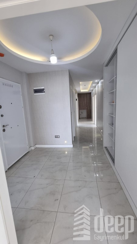 DEEP'TEN GENİŞ OTURUMLU FERAH 4+1 DAİRE