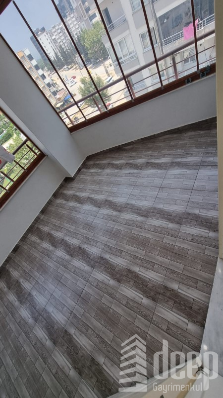 DEEP'TEN GENİŞ OTURUMLU FERAH 4+1 DAİRE