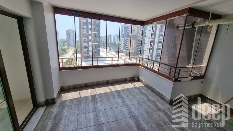 DEEP'TEN GENİŞ OTURUMLU FERAH 4+1 DAİRE