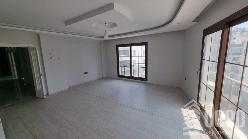 DEEP'TEN GENİŞ OTURUMLU FERAH 4+1 DAİRE