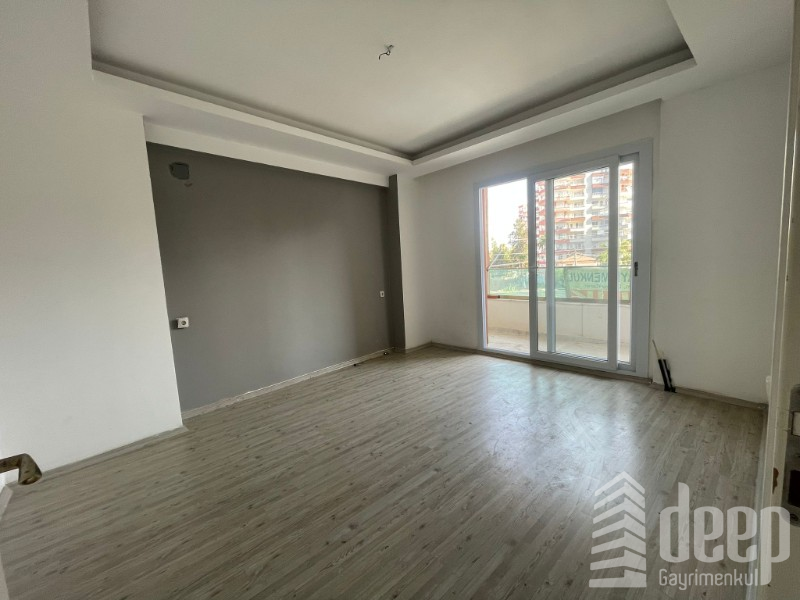 DEEP'TEN GENİŞ OTURUMLU DENİZE YÜRÜME MESAFESİNDE 3+1 DAİRE