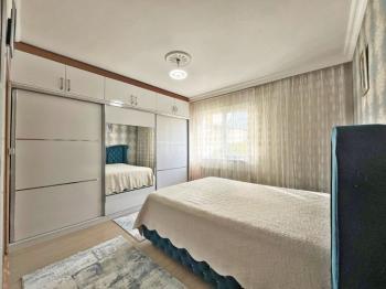 ALTIAĞAÇ MAH  ÇOK  BAKIMLI VE 130 M2 KARE SATILIK 3+1 DAİRE 