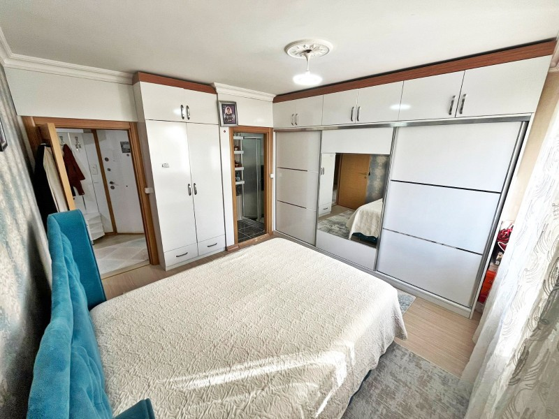 ALTIAĞAÇ MAH  ÇOK  BAKIMLI VE 130 M2 KARE SATILIK 3+1 DAİRE 
