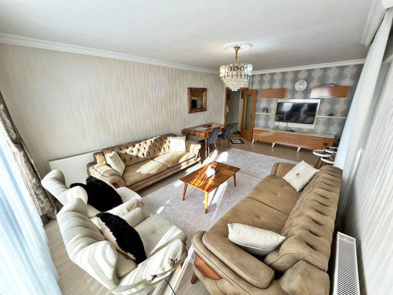 ALTIAĞAÇ MAH  ÇOK  BAKIMLI VE 130 M2 KARE SATILIK 3+1 DAİRE 