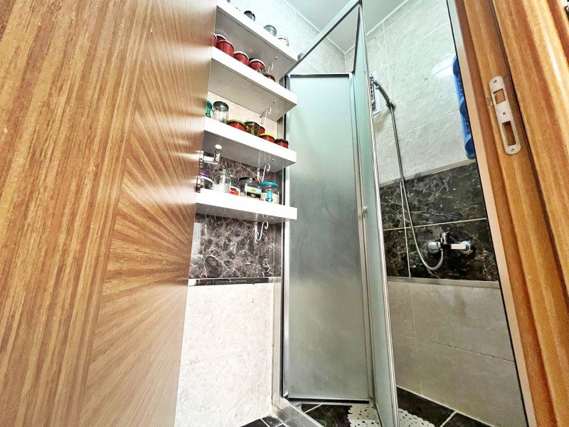 ALTIAĞAÇ MAH  ÇOK  BAKIMLI VE 130 M2 KARE SATILIK 3+1 DAİRE 