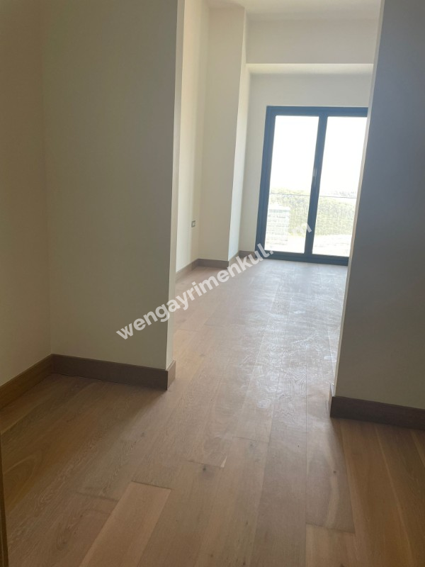 NUROL LİFE  3,5+1 BOŞ 11. KAT  VADİ İSTANBUL CEPHE 