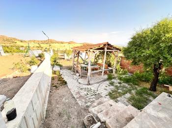 GÜVENAY – ÇORUM KURUÇAY YOLU SATILIK VİLLALI BAĞ