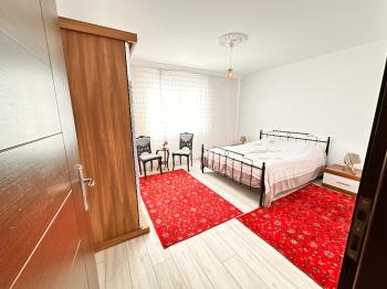 GÜVENAY – ÇORUM KURUÇAY YOLU SATILIK VİLLALI BAĞ