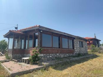 GÜVENAY – ÇORUM ÇORAKLIK ÜSTÜ BAYRAKTEPE HOBİ BAHÇELERİ – SATILIK DOĞAL TAŞ EVLİ BAHÇE