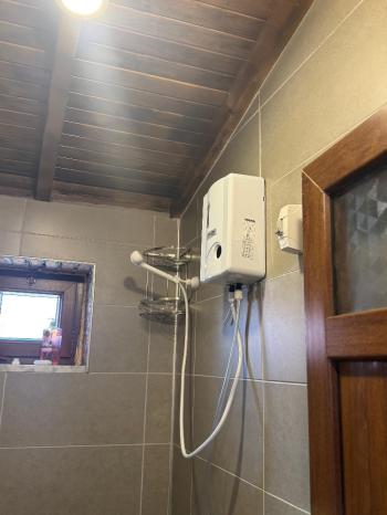 GÜVENAY – ÇORUM ÇORAKLIK ÜSTÜ BAYRAKTEPE HOBİ BAHÇELERİ – SATILIK DOĞAL TAŞ EVLİ BAHÇE