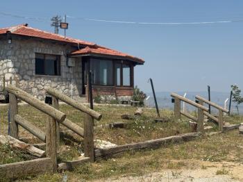 GÜVENAY – ÇORUM ÇORAKLIK ÜSTÜ BAYRAKTEPE HOBİ BAHÇELERİ – SATILIK DOĞAL TAŞ EVLİ BAHÇE