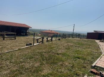 GÜVENAY – ÇORUM ÇORAKLIK ÜSTÜ BAYRAKTEPE HOBİ BAHÇELERİ – SATILIK DOĞAL TAŞ EVLİ BAHÇE