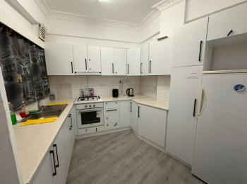 GİRNE MERKEZDE AYLIK ÖDEMELİ  EŞYALI 1+1 KİRALIK DAİRE