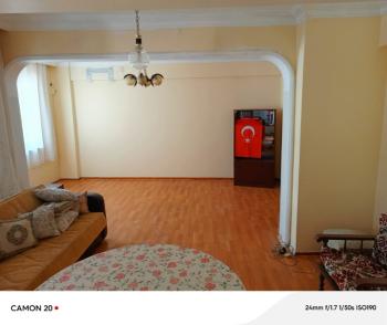 EMLAK HABERCİSİ 'NDEN MUDANYA TARİHİ GİRİT MAHALLESİ'NDE, ASANSÖRLÜ BİNADA, DENİZ GÖRÜR 2+1 ARA KAT DAİRE