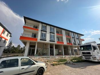 AFYON ÜÇOK EMLAKTAN MAREŞAL F ÇAKMAK MAH SATILIK CADDE ÜSTÜ SIFIR DÜKKAN 