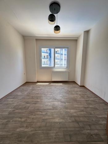 DEEP'TEN TIP FAKÜLTESİ CİVARI HAVUZLU D.GAZLI KİRALIK 2+1 DAİRE