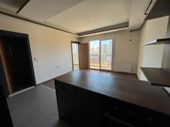 DEEP'TEN TIP FAKÜLTESİ CİVARI HAVUZLU D.GAZLI KİRALIK 2+1 DAİRE