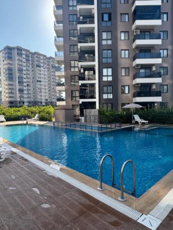 DEEP'TEN ÇEŞMELİ'DE SATILIK LÜKS 1+1 DAİRE