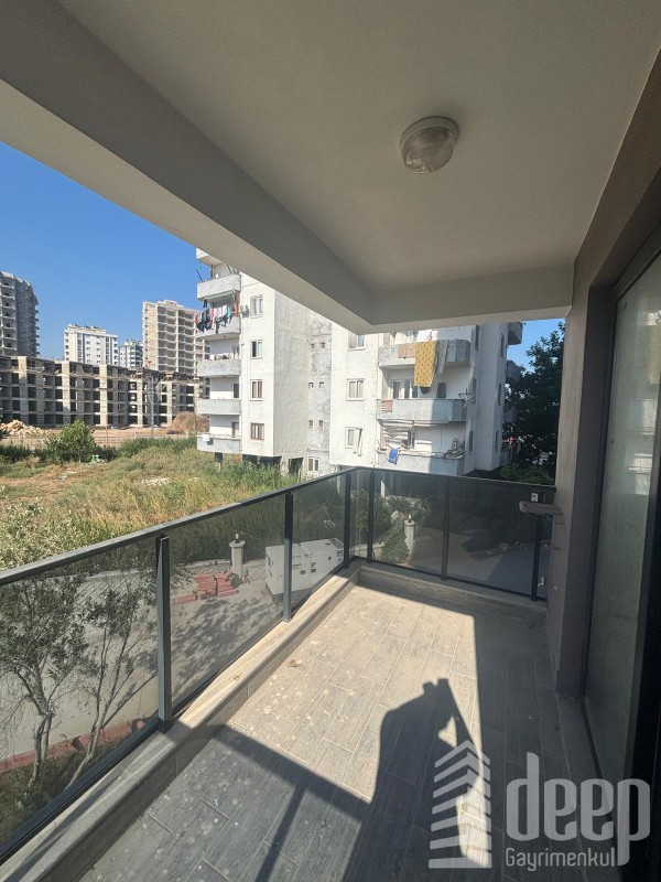 DEEP'TEN ÇEŞMELİ'DE SATILIK LÜKS 1+1 DAİRE