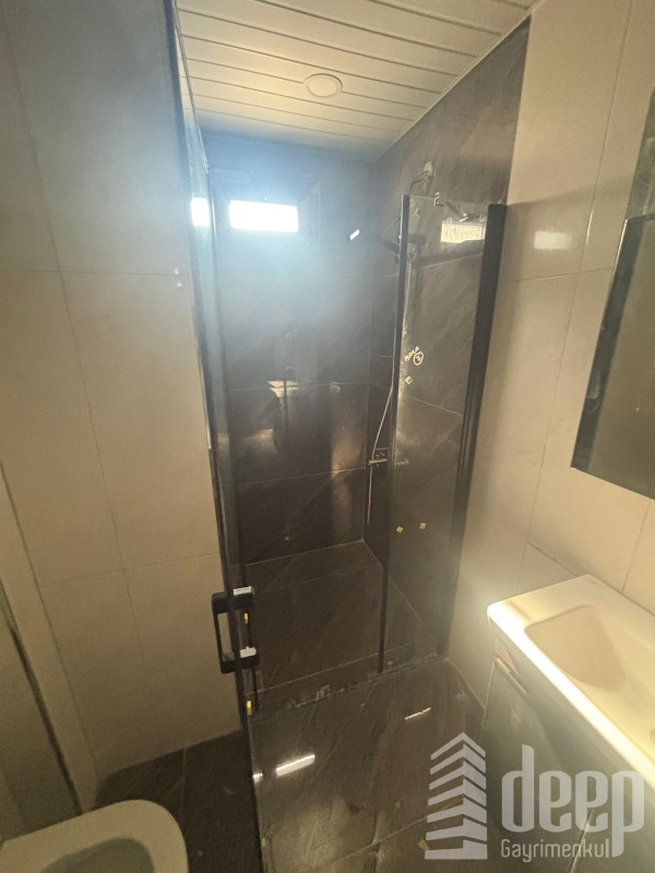 DEEP'TEN ÇEŞMELİ'DE SATILIK LÜKS 1+1 DAİRE