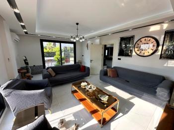 Didim'de Satılık 4+1 Ayrı Mutfaklı Villa