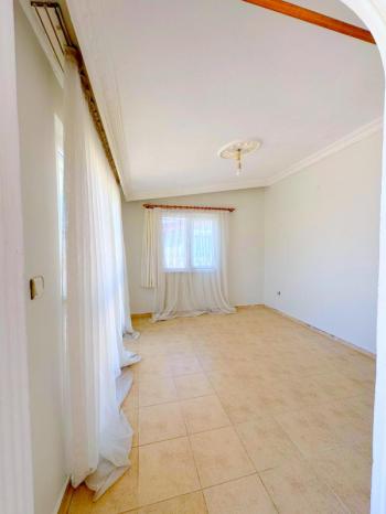 ÇAMLIK MAHALLESİNDE SATILIK YAZLIK