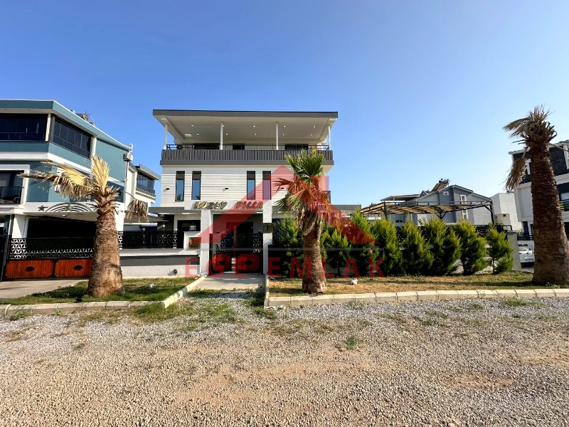 Didim'de Satılık 4+1 Ayrı Mutfaklı Villa