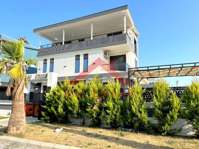 Didim'de Satılık 4+1 Ayrı Mutfaklı Villa