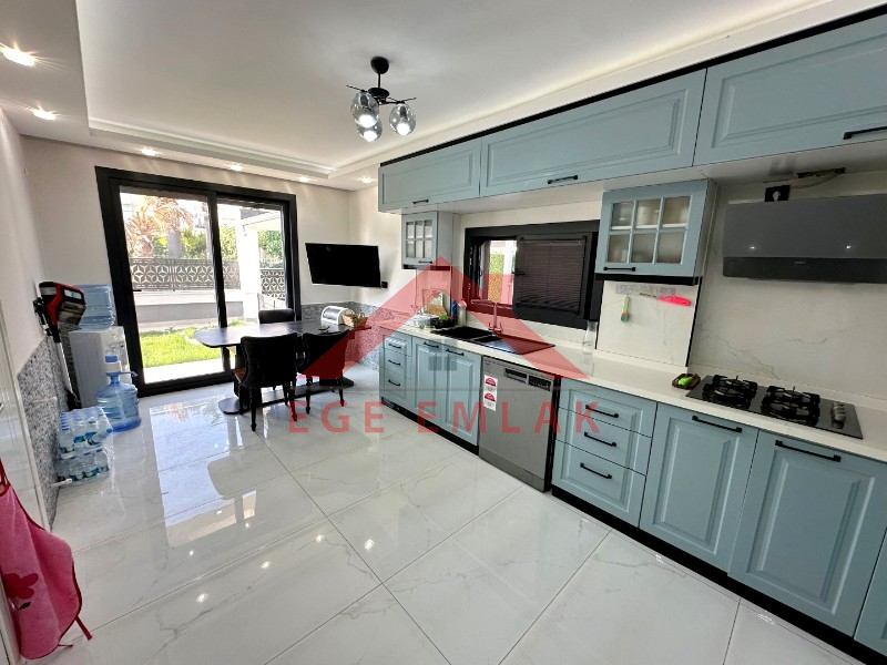 Didim'de Satılık 4+1 Ayrı Mutfaklı Villa