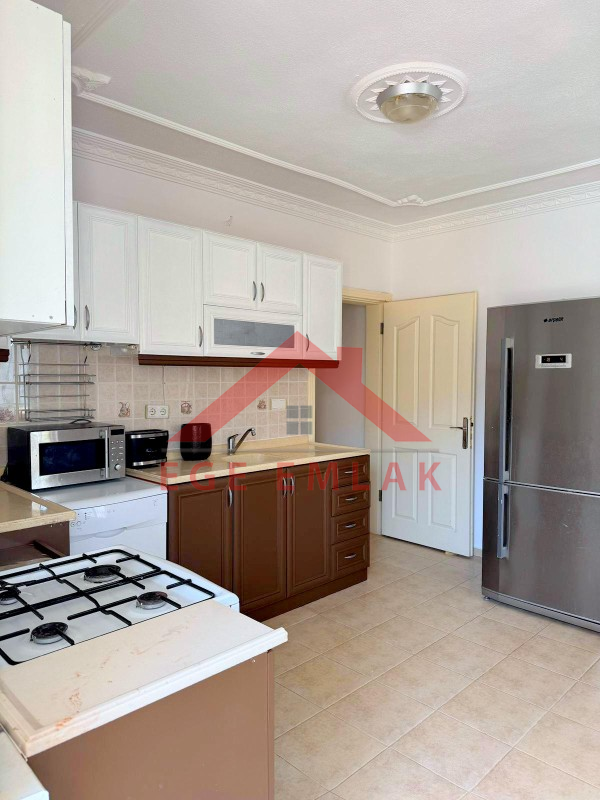 ÇAMLIK MAHALLESİNDE SATILIK YAZLIK