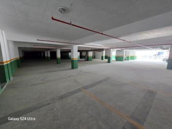 KUŞADASINDA HAVUZLU DENİZ MANZARALI KAPALI OTOPARKLI 2+1 SATILIK DAİRE