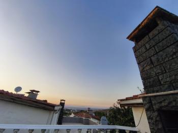 YALOVA TERMAL AKKÖY' DE DENİZ MANZARALI , HAVUZLU , 5+1 TRİPLEKS VİLLA