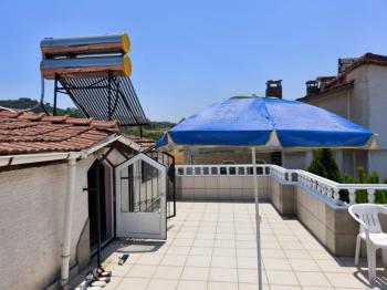 YALOVA TERMAL AKKÖY' DE DENİZ MANZARALI , HAVUZLU , 5+1 TRİPLEKS VİLLA