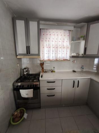 YALOVA TERMAL AKKÖY' DE DENİZ MANZARALI , HAVUZLU , 5+1 TRİPLEKS VİLLA