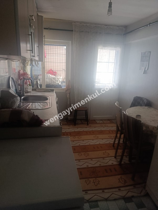 Kocaeli Gebzede Satılık 3 Katlı Bina
