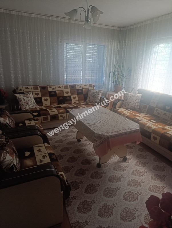 Kocaeli Gebzede Satılık 3 Katlı Bina