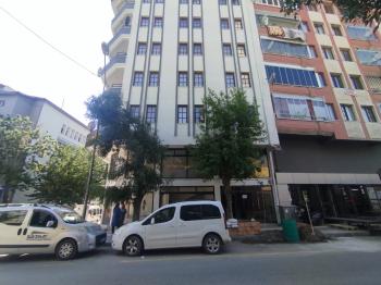 GÜVENAY - ÇORUM Ulukavak Yazı Çarşı'da 200 m² Kiralık İş Yeri!