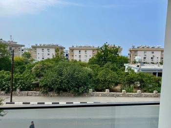 Kıbrıs Girne Alsancak Bölgesinde Satılık Eşyalı 1+1 Daire