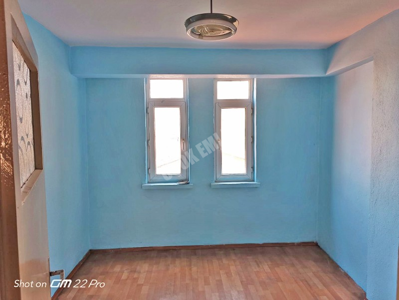 AFYON ÜÇOK EMLAKTAN FAKIPAŞA MAH SATILIK 2+1 İMARET CAMİ YANI DAİRE