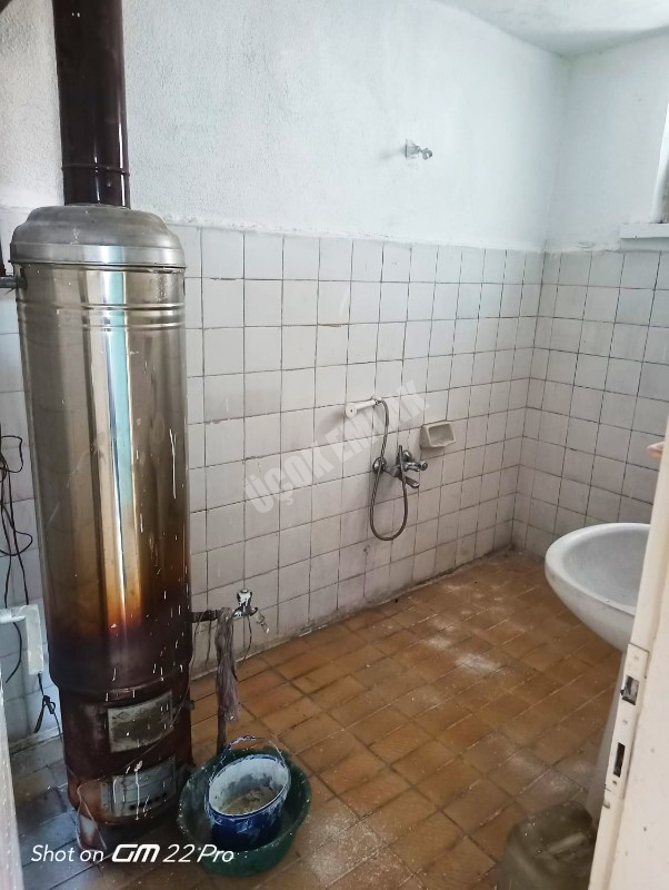 AFYON ÜÇOK EMLAKTAN FAKIPAŞA MAH SATILIK 2+1 İMARET CAMİ YANI DAİRE