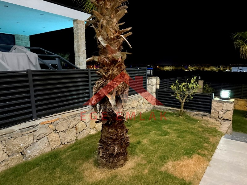 Didim Efeler Mahallesi’nde Akıllı Sistemli, Lüks Villa