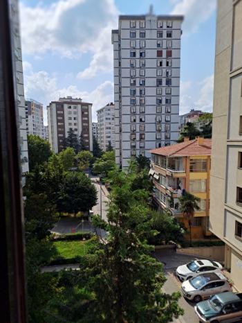 ERENKÖY ETHEMEFENDİ MERKEZ 3+1 MARMARAY ERENKÖY İSTASYONUNA  150 MT MESAFEDE