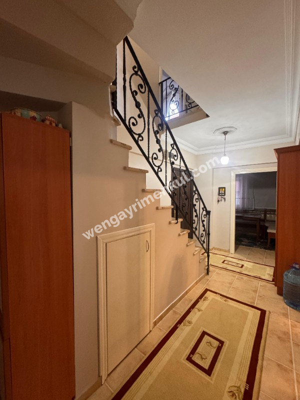 GÜNGÖREN AKINCILAR 4+1 SATILIK DUBLEX DAİRE 