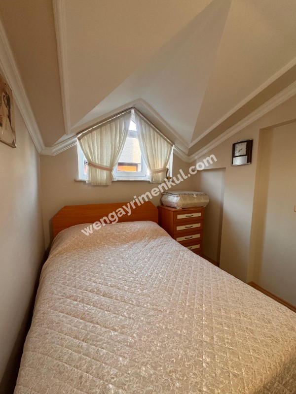 GÜNGÖREN AKINCILAR 4+1 SATILIK DUBLEX DAİRE 