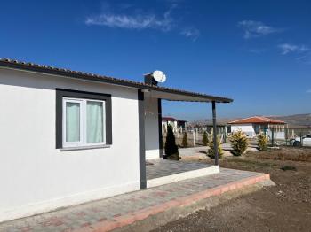 GÜVENAY - ÇORUM Cemilbey Yolu Eskiekin Köyü Mevkii'nde 500 m² Hobi Bahçesi (1+1 Evli)!