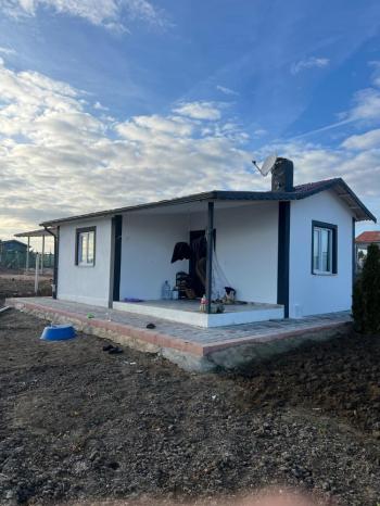 GÜVENAY - ÇORUM Cemilbey Yolu Eskiekin Köyü Mevkii'nde 500 m² Hobi Bahçesi (1+1 Evli)!