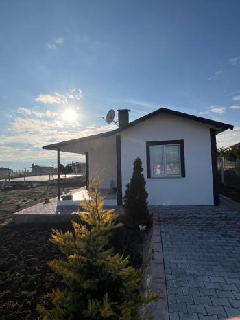 GÜVENAY - ÇORUM Cemilbey Yolu Eskiekin Köyü Mevkii'nde 500 m² Hobi Bahçesi (1+1 Evli)!