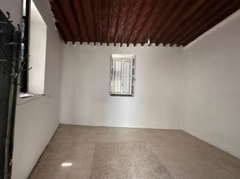 LEFKOŞA SURLARİÇİNDE AYLIK ÖDEMELİ 1+1 KİRALIK DAİRE 